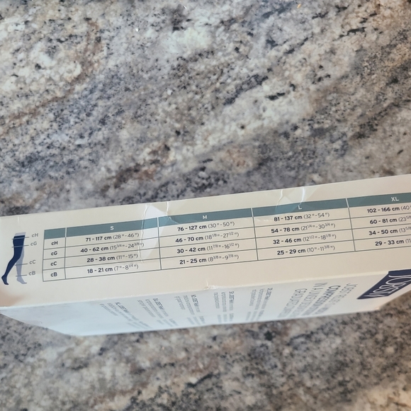 Right Leg Compression Stocking - Picture 3 of 4